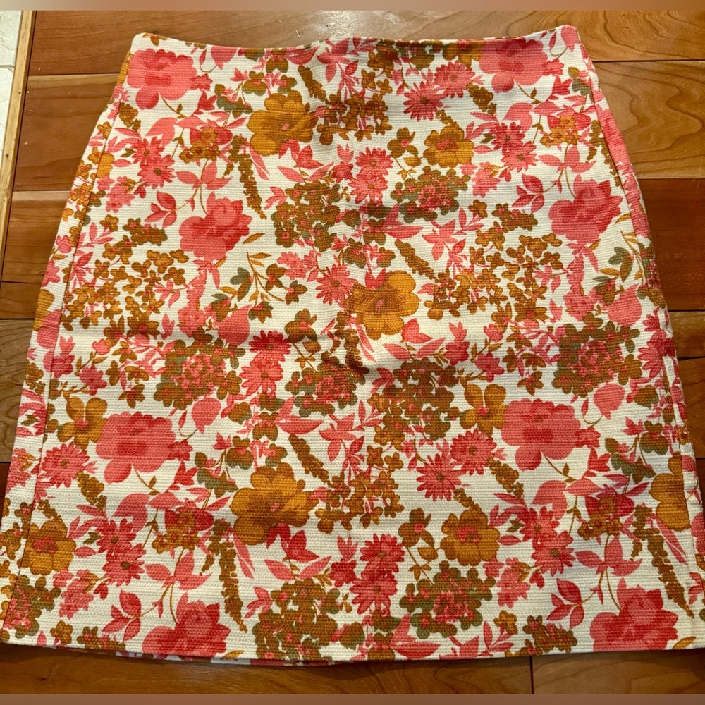LOFT Multicolor Floral Pencil Skirt